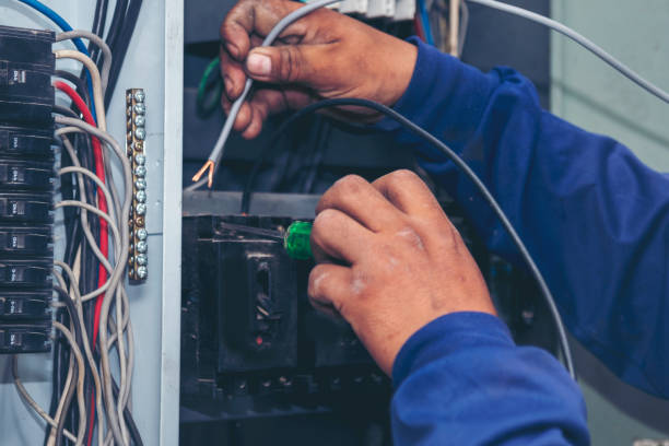 Best Licensed Electrician  in Fort Pierce South, FL